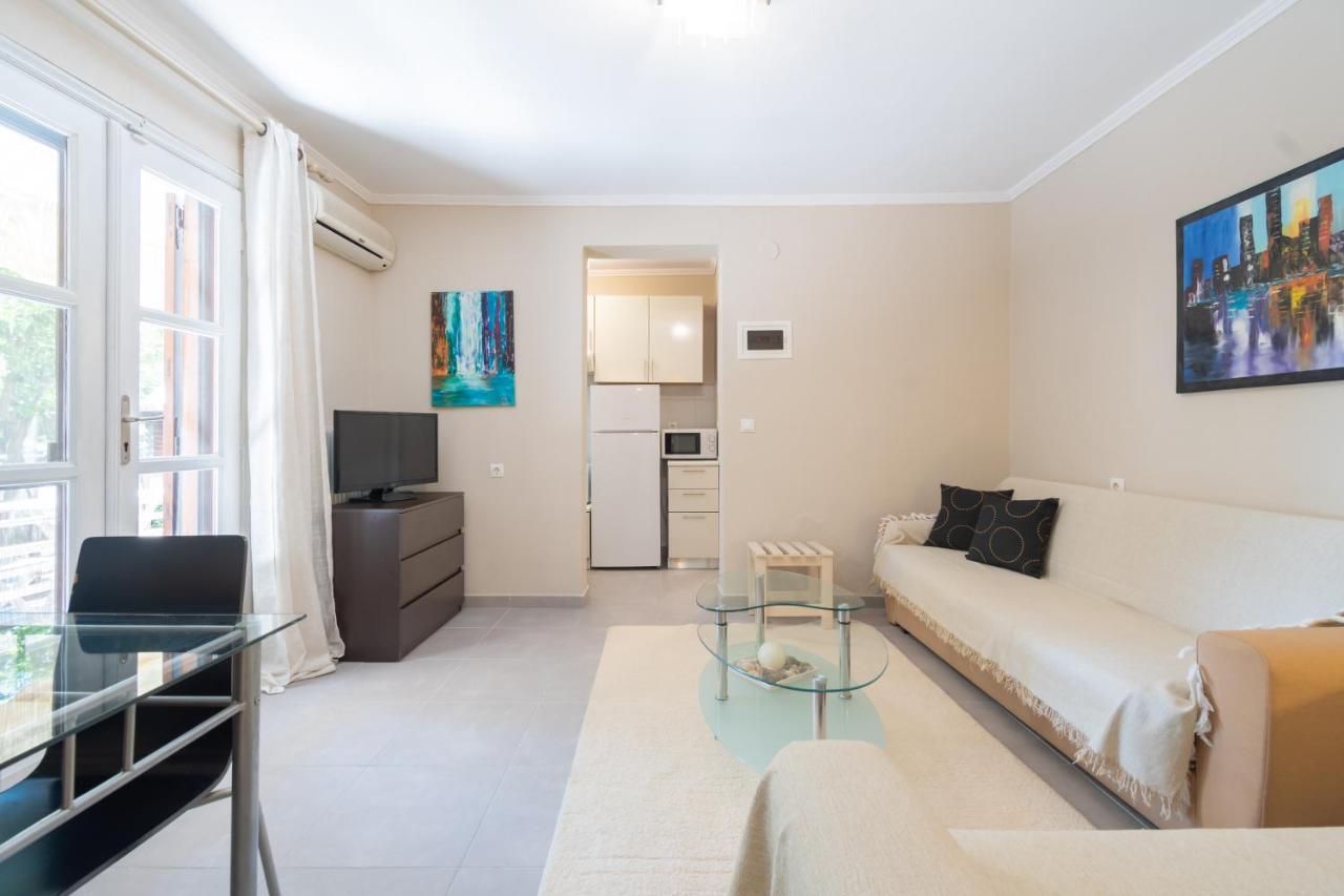 Stefanias Apartment ネオス・マルマラス エクステリア 写真