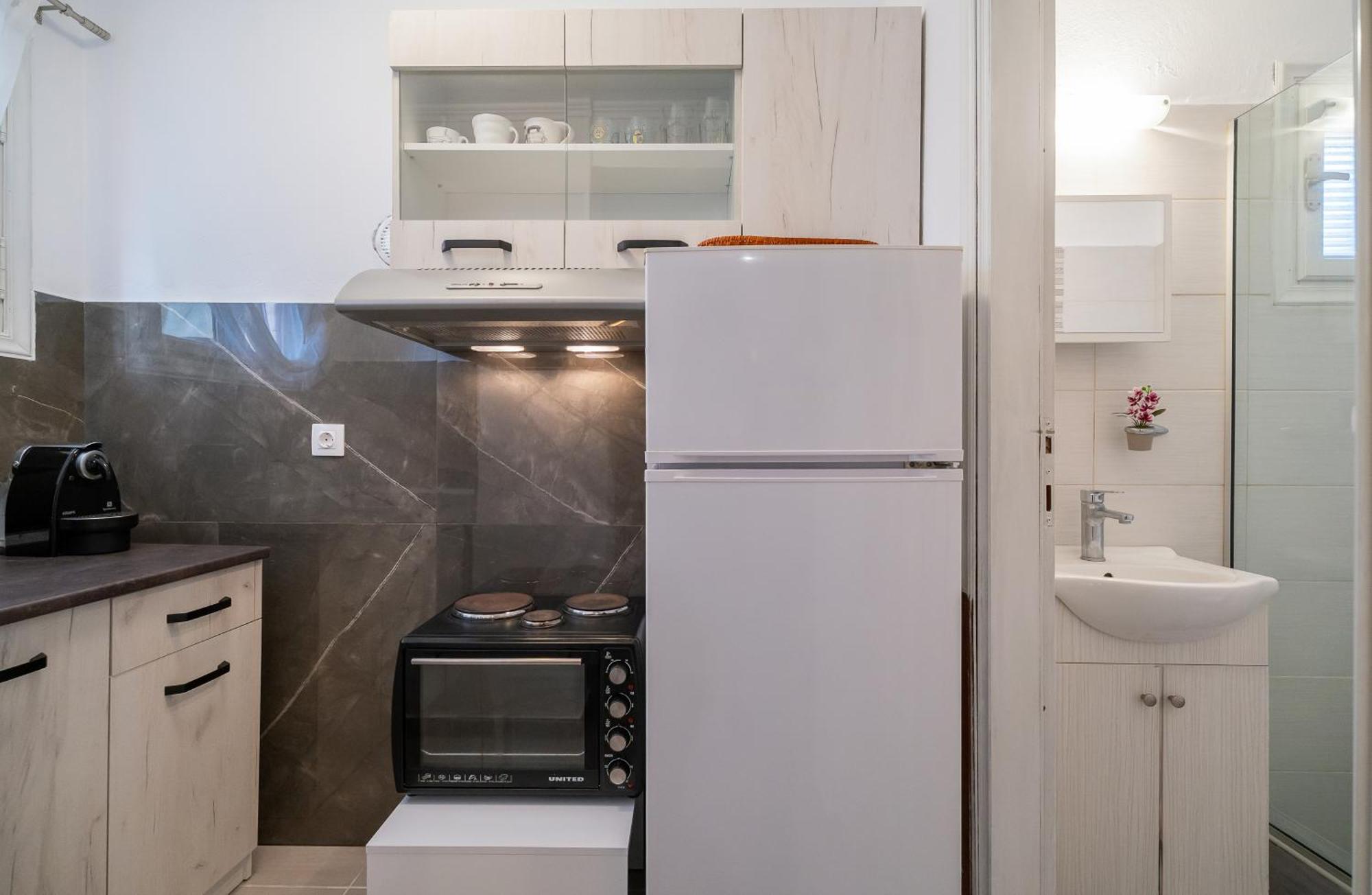 Stefanias Apartment ネオス・マルマラス エクステリア 写真