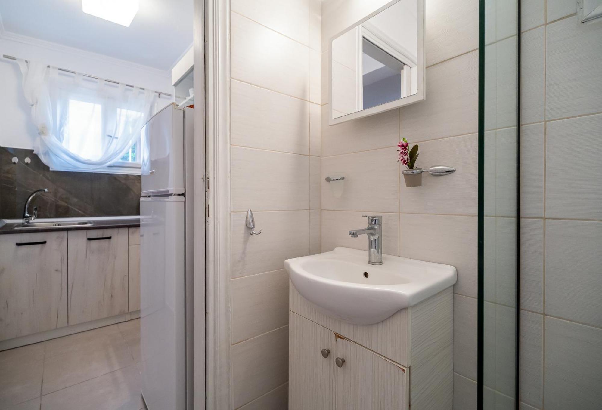 Stefanias Apartment ネオス・マルマラス エクステリア 写真